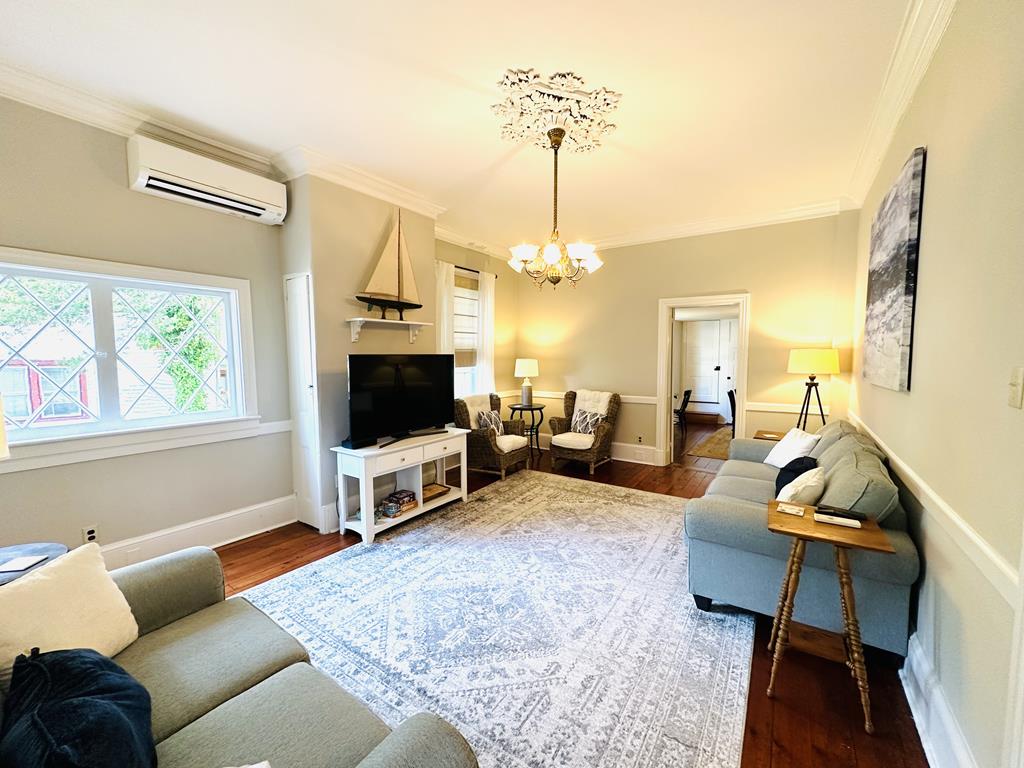 The Bayberry House | Photo 4