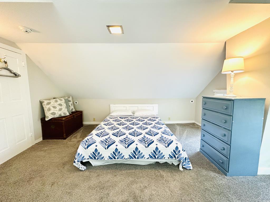 The Bayberry House | Photo 30