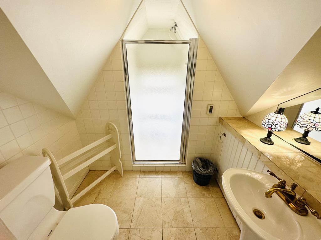 The Bayberry House | Photo 32