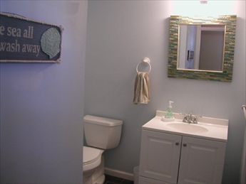 22 E New York Avenue (84th St), Brighton Beach (Ocean Side)