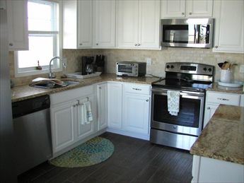 22 E New York Avenue (84th St), Brighton Beach (Ocean Side)