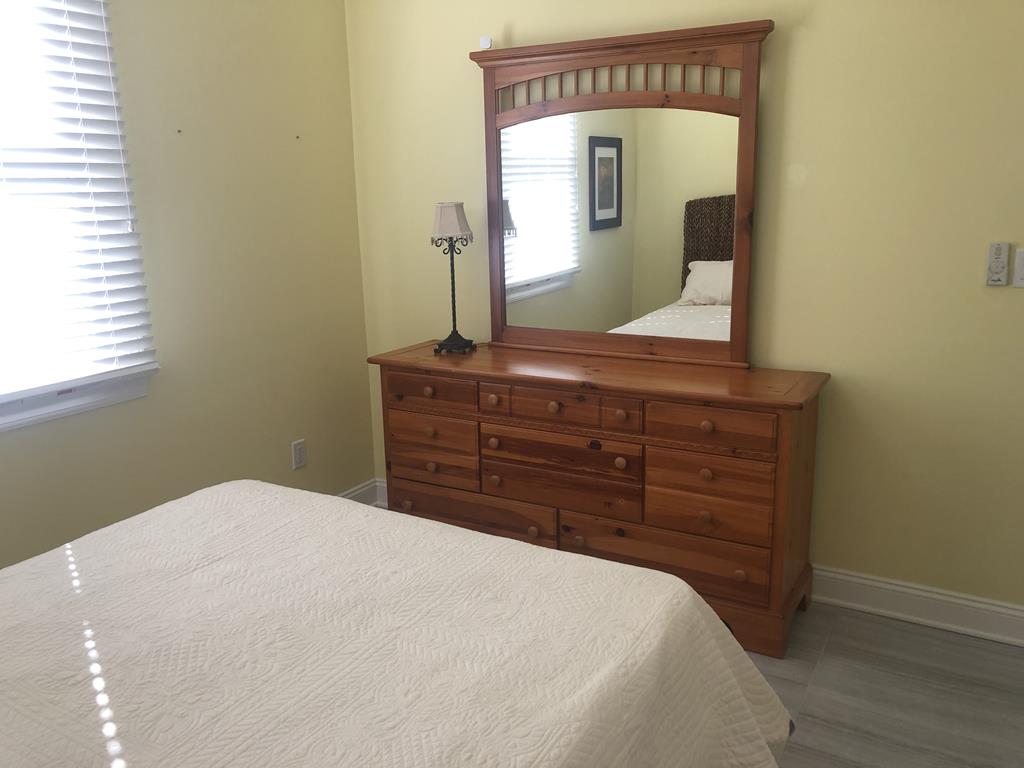 16 E Sailboat Drive, Peahala Park (Ocean Side)