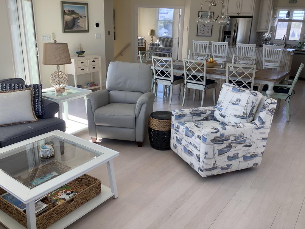 16 E Sailboat Drive, Peahala Park (Ocean Side)