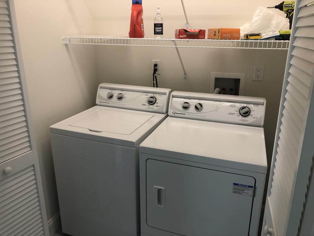 16 E Sailboat Drive, Peahala Park (Ocean Side)