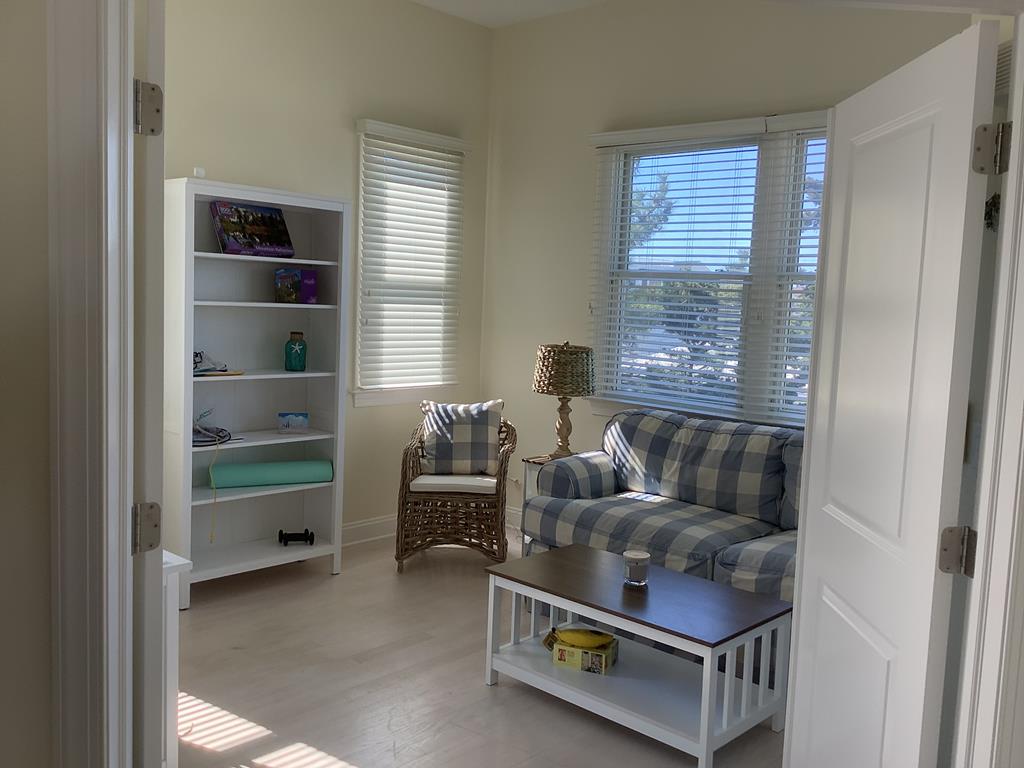 16 E Sailboat Drive, Peahala Park (Ocean Side)