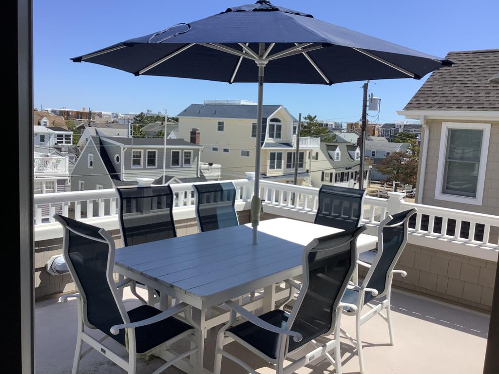 16 E Sailboat Drive, Peahala Park (Ocean Side)