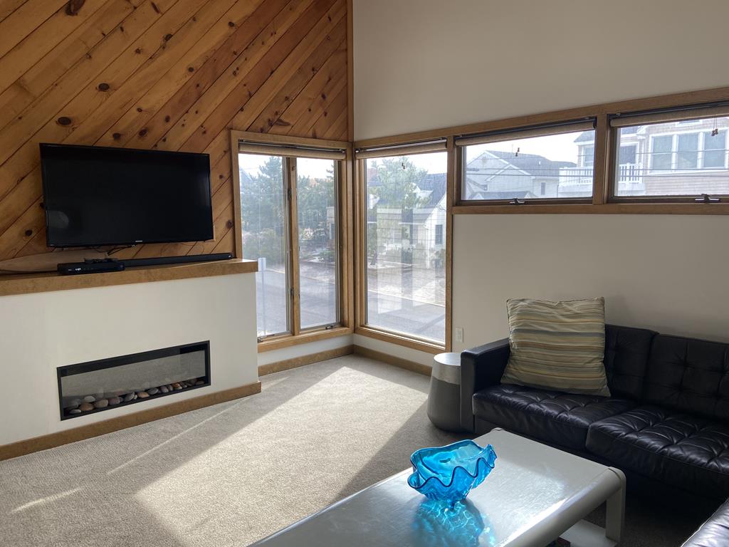 19 E 40th Street, Brant Beach (Ocean Side)