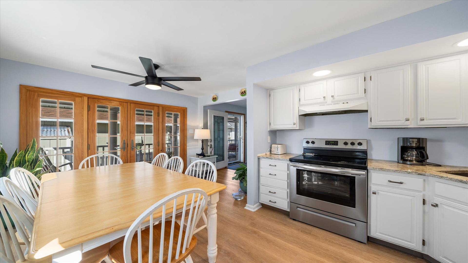 22 Stone Court, Stone Harbor (Southend Stone Harbor) - Picture 3