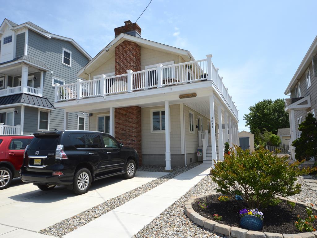 4641 Ocean Drive - Avalon