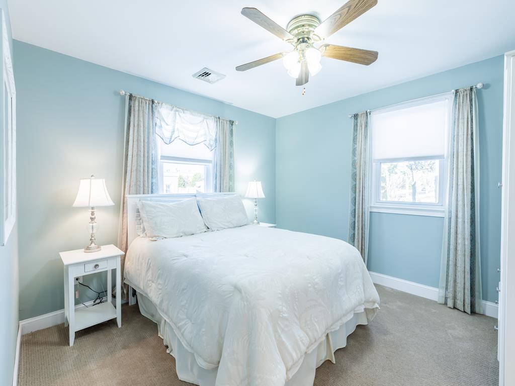 Classic Beach Cottage | Photo 16