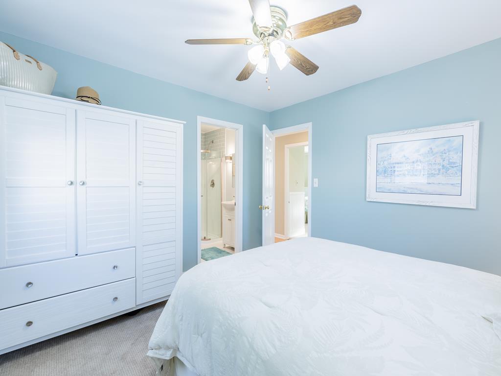 Classic Beach Cottage | Photo 17