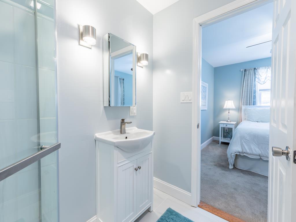 Classic Beach Cottage | Photo 19