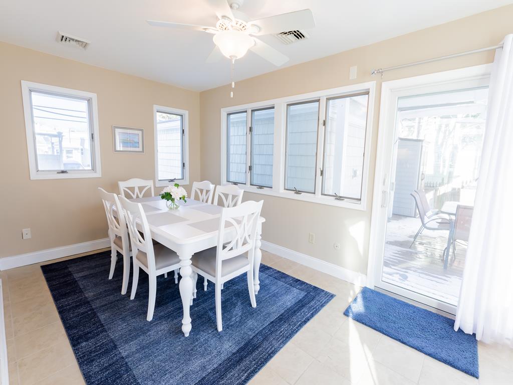 Classic Beach Cottage | Photo 28