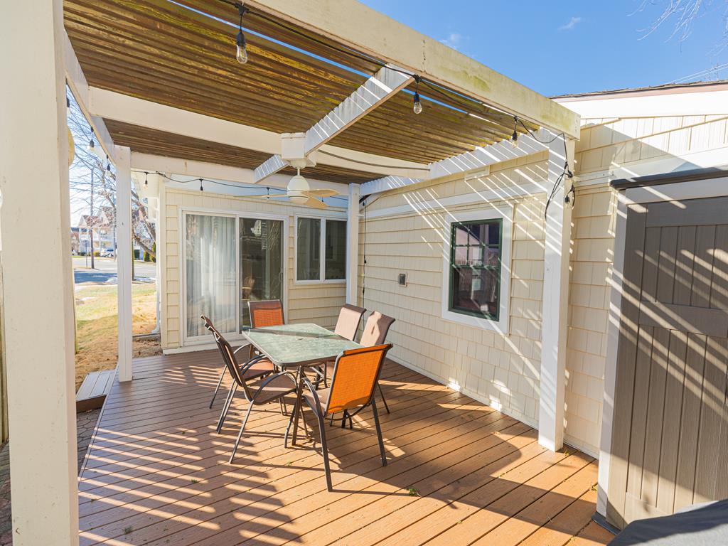 Classic Beach Cottage | Photo 37