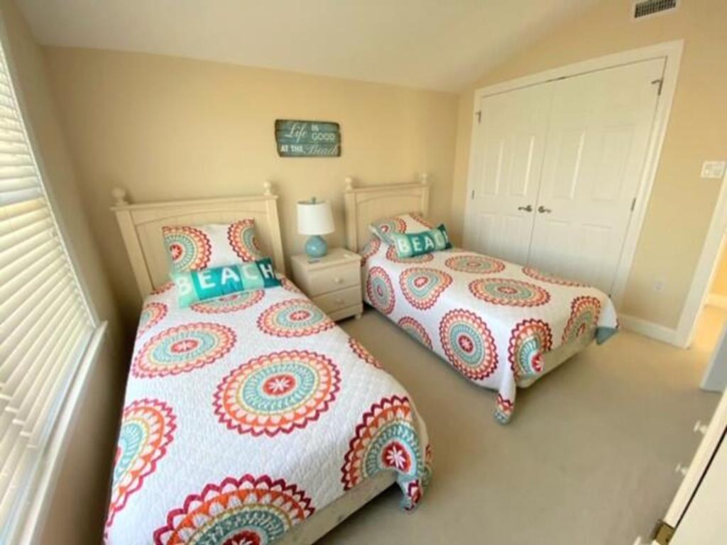 35 52nd Street, Sea Isle City (Beach Block)