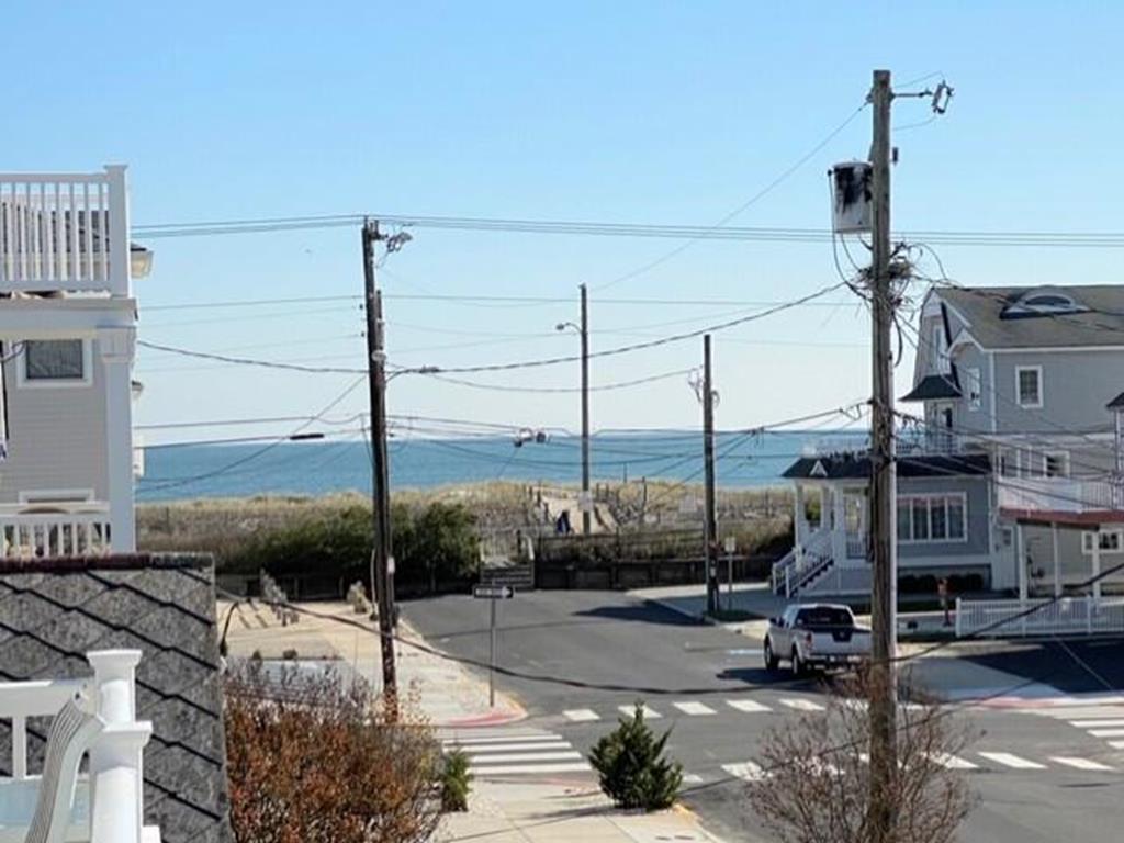 35 52nd Street, Sea Isle City (Beach Block)