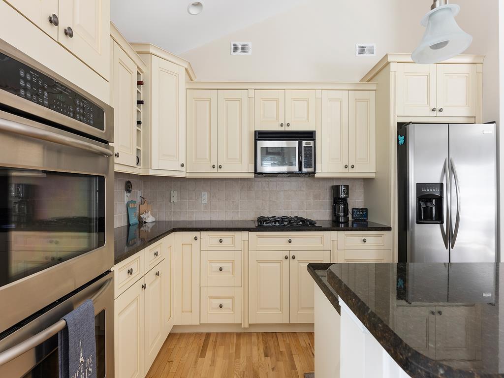 8000 Pleasure Avenue, Sea Isle City (Beach Block)