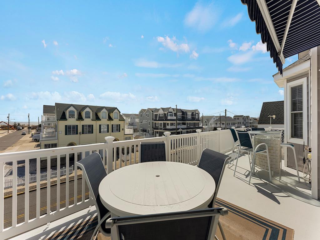 8000 Pleasure Avenue, Sea Isle City (Beach Block)