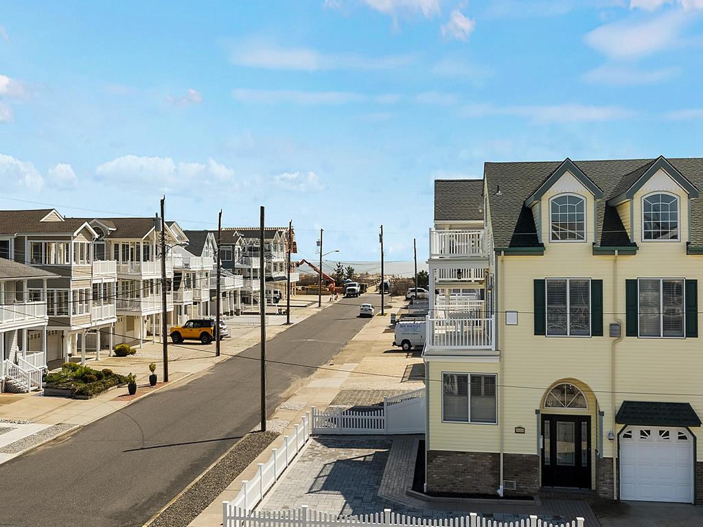 8000 Pleasure Avenue, Sea Isle City (Beach Block)