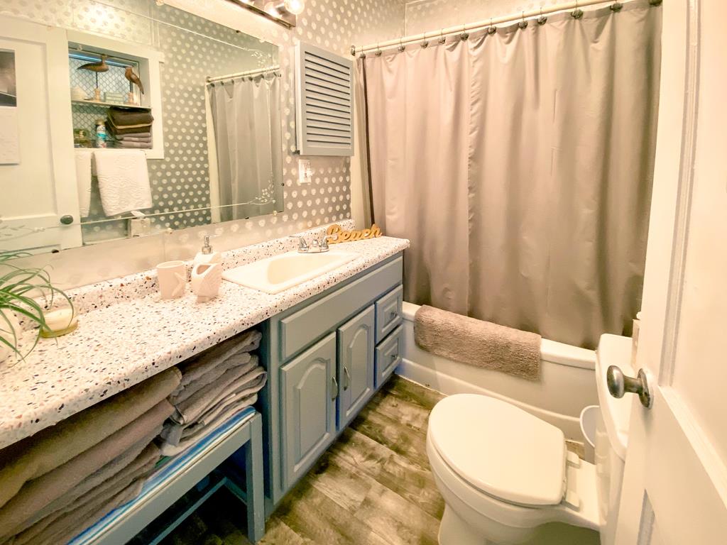 YEAR ROUND RENTAL Octopus Bay Cottage | Photo 17