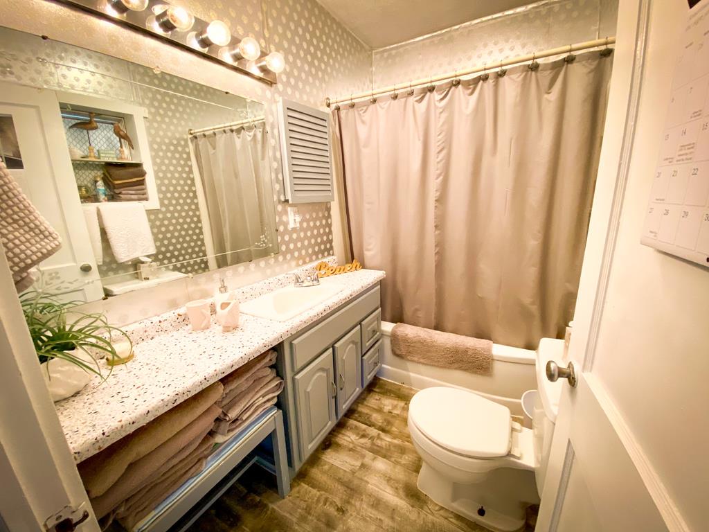 YEAR ROUND RENTAL Octopus Bay Cottage | Photo 18