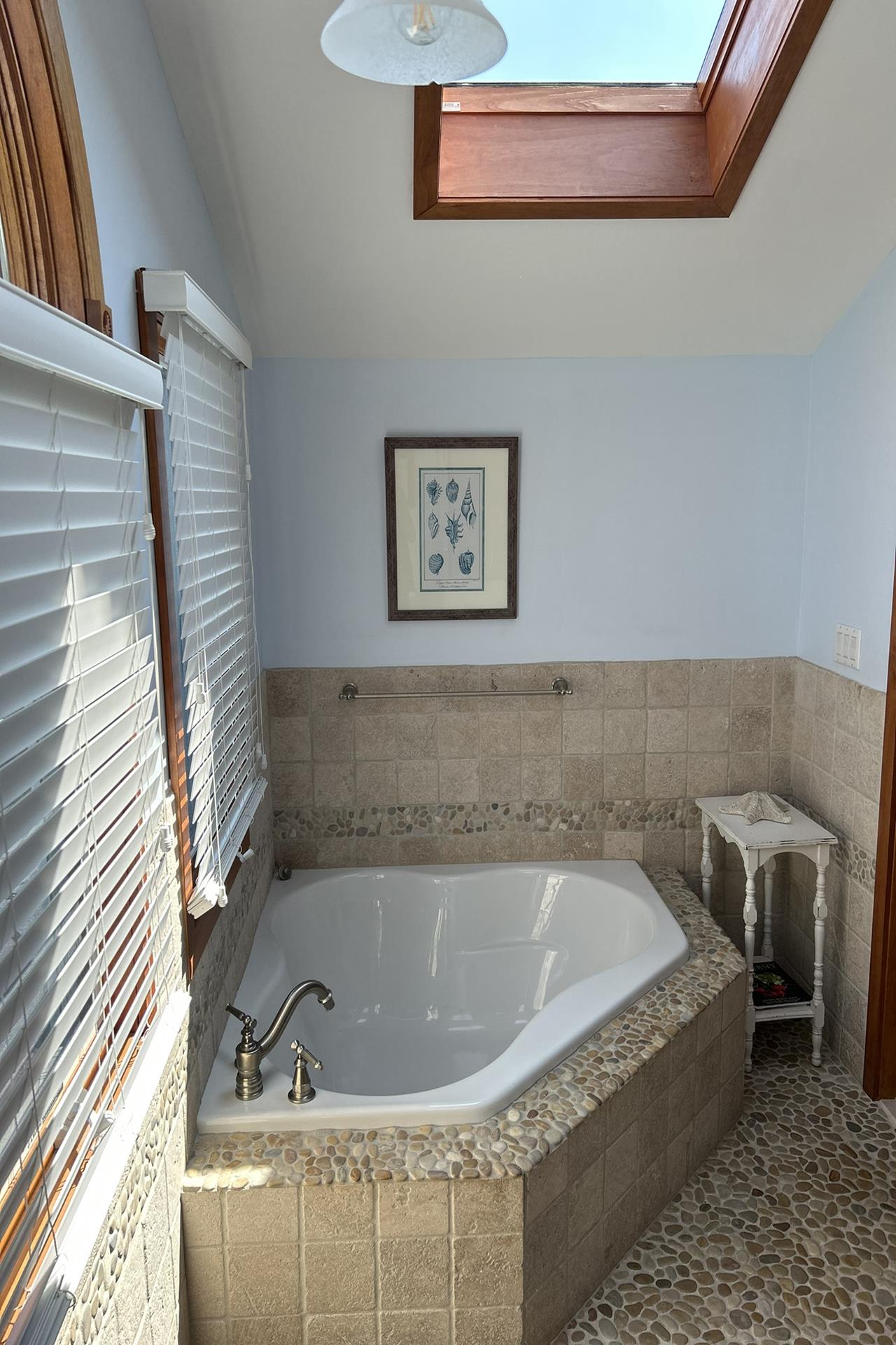 535 42nd Street, Avalon (Bay Front)