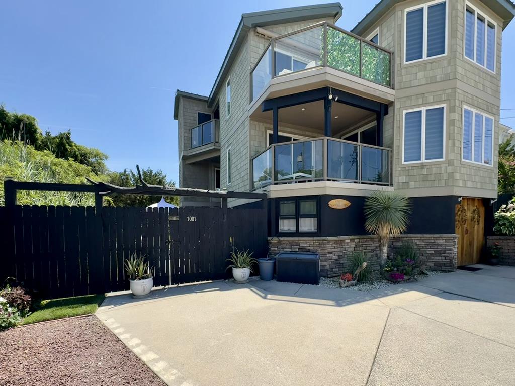 1001 Commonwealth Avenue, Strathmere