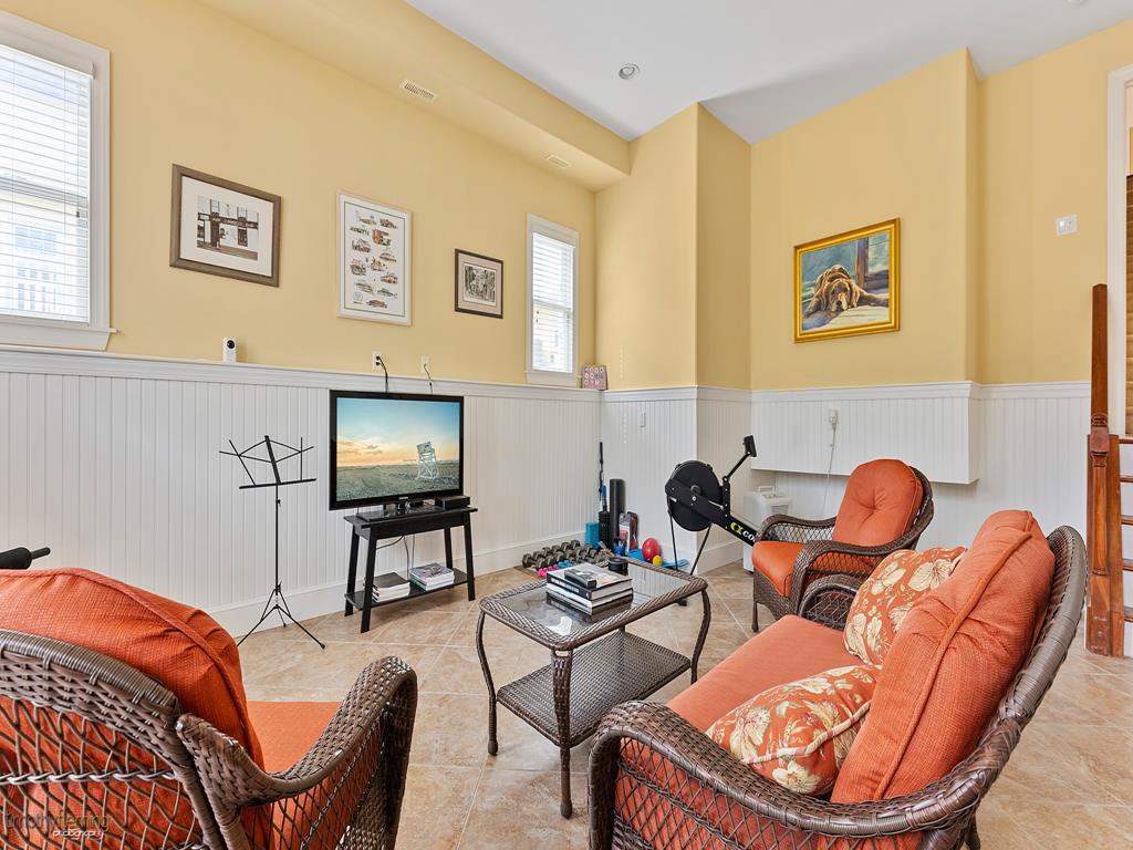 114 West Jersey Avenue, Sea Isle City (Center)