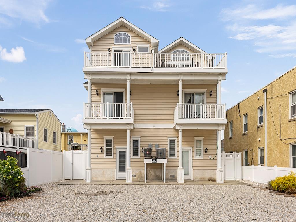 114 West Jersey Avenue, Sea Isle City (Center)