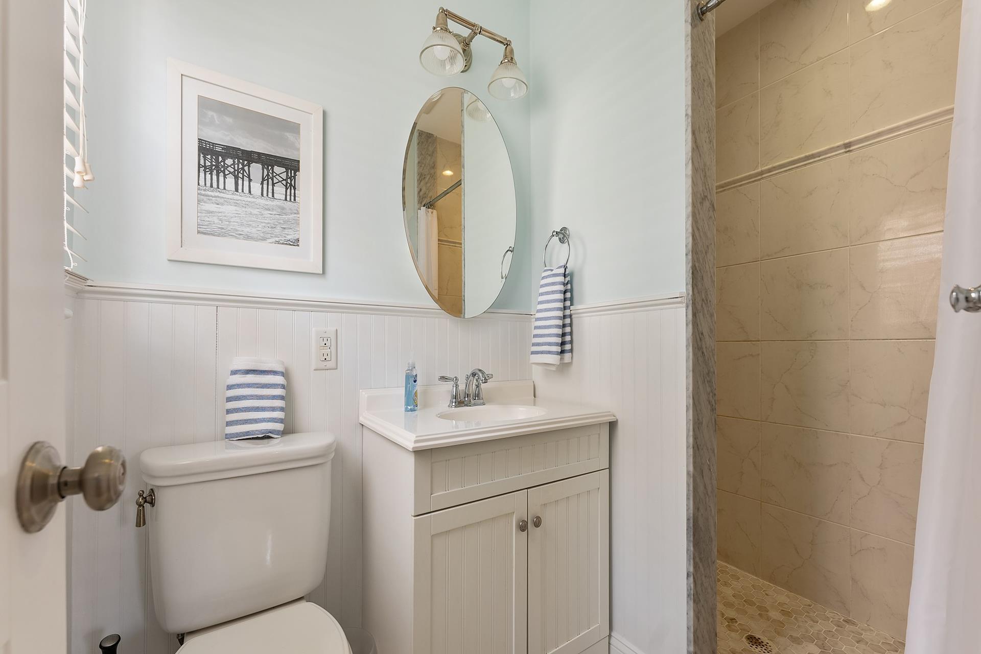 579 22nd Street, Avalon (Center)