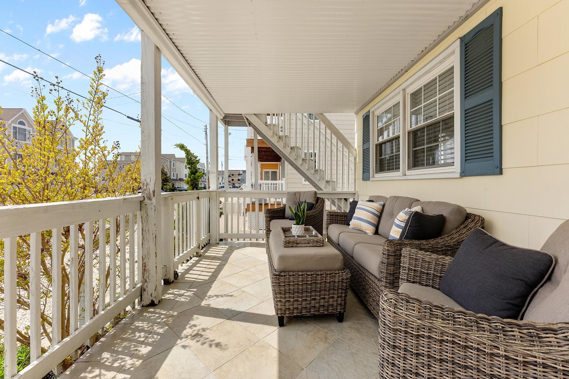 579 22nd Street, Avalon (Center)