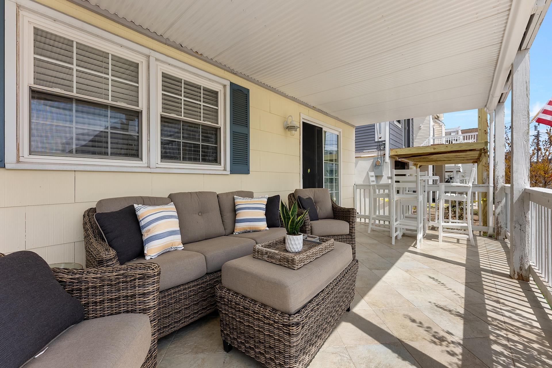 579 22nd Street, Avalon (Center)