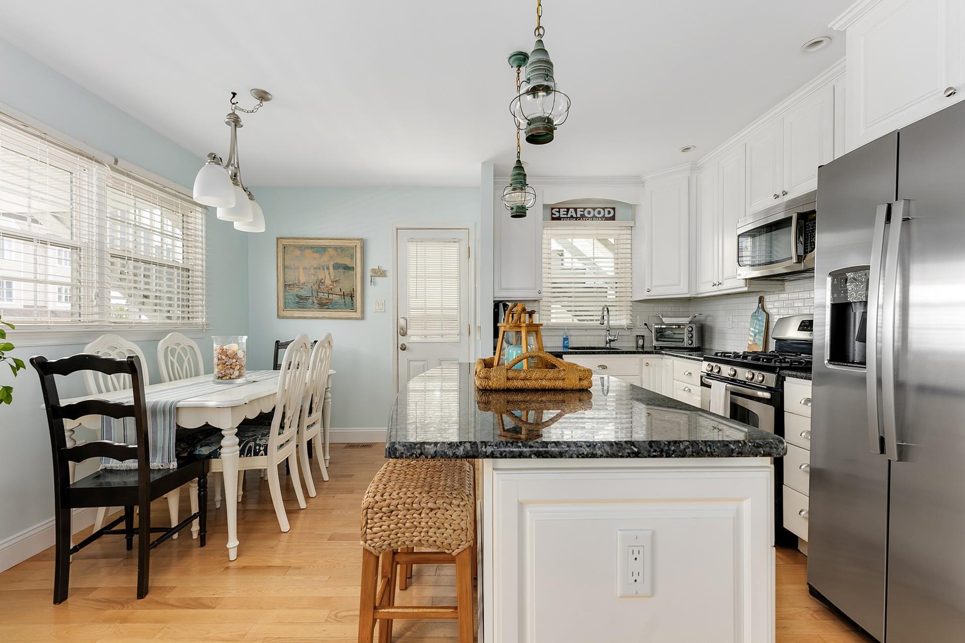 579 22nd Street, Avalon (Center)