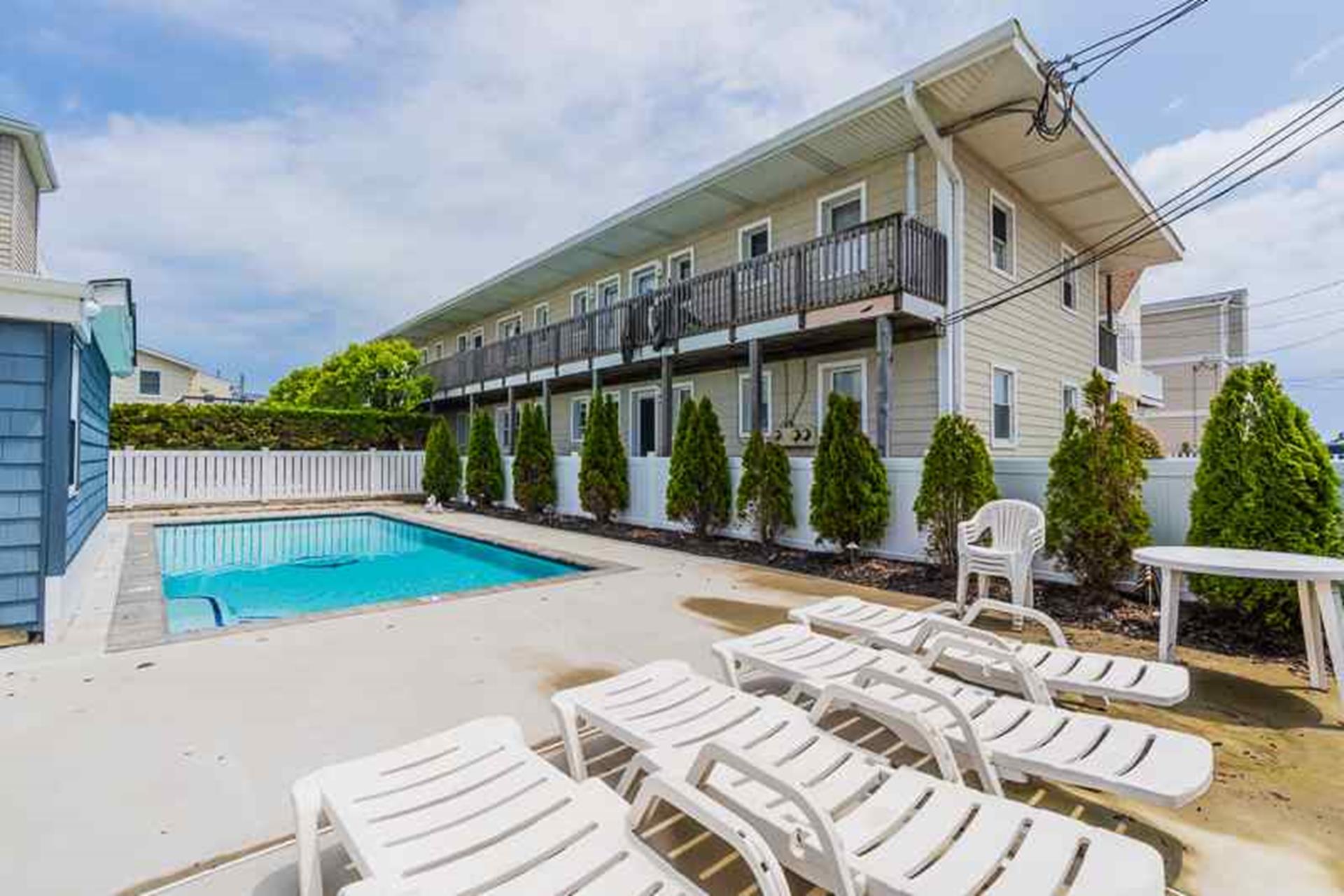 9 East 28th Street, Avalon (Beach Block)