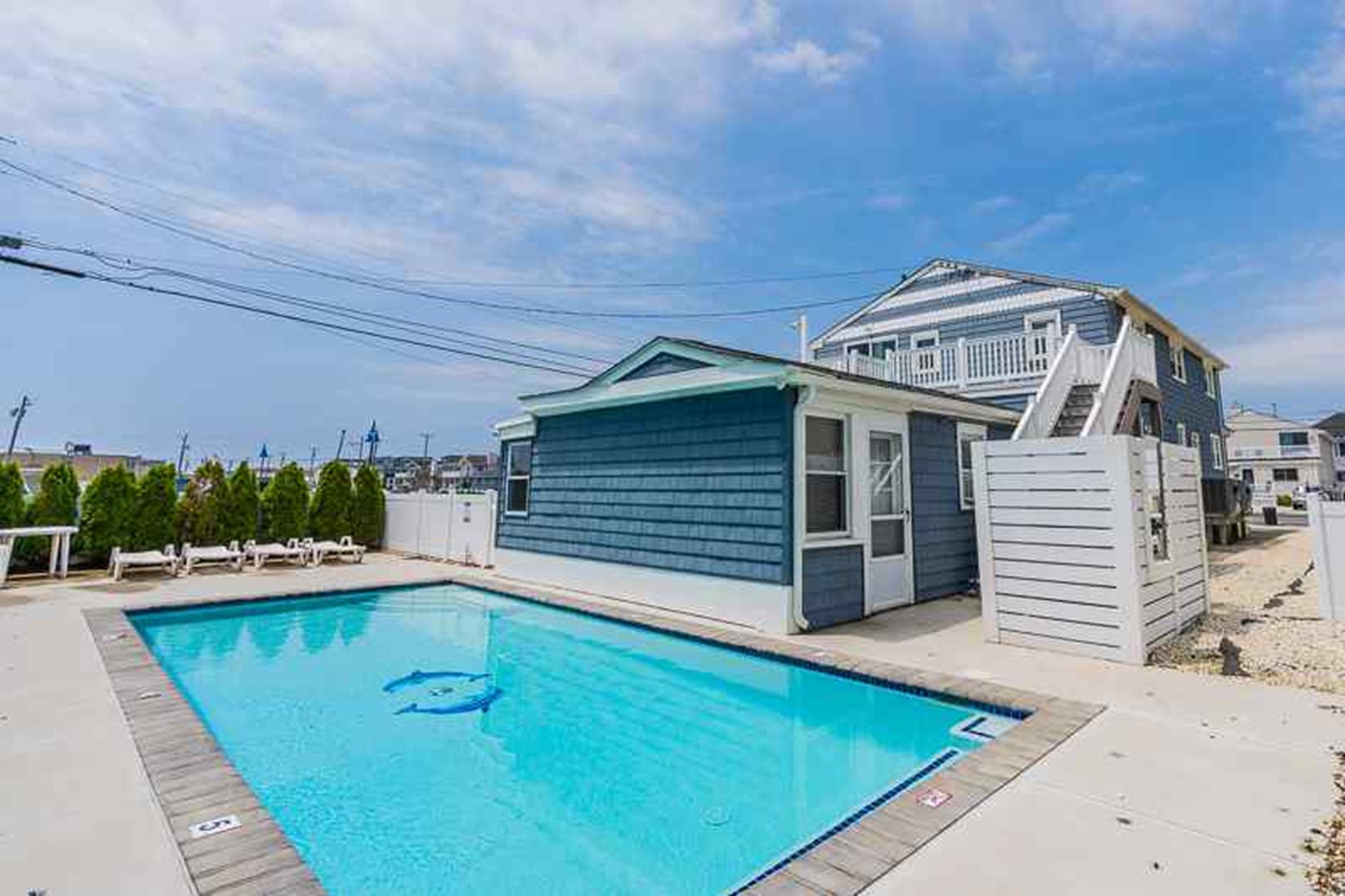 9 East 28th Street, Avalon