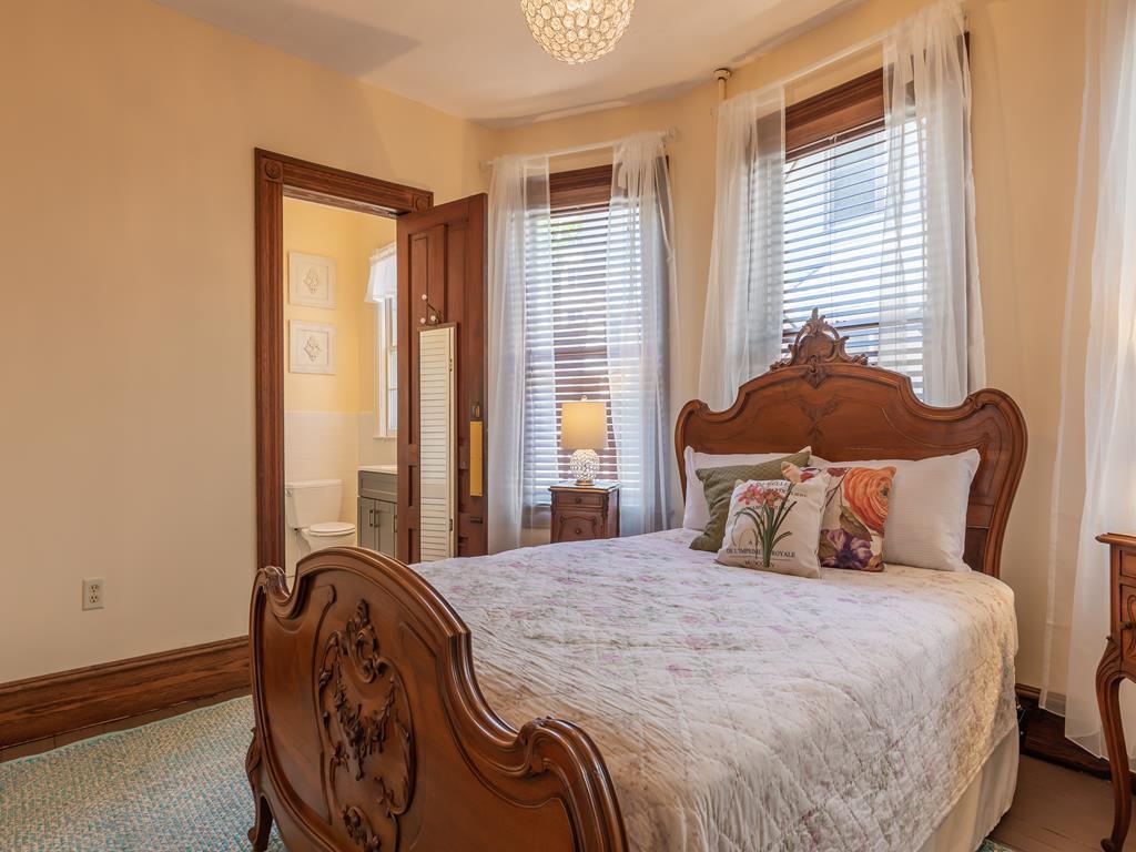 627 Hughes Street - 8 Beds/4 Baths - Whole House | Photo 13