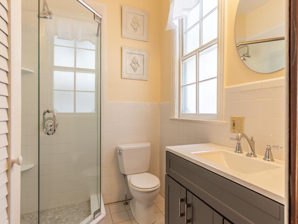 627 Hughes Street - 8 Beds/4 Baths - Whole House | Photo 14