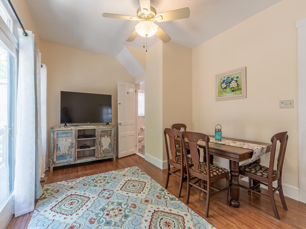 627 Hughes Street - 8 Beds/4 Baths - Whole House | Photo 15