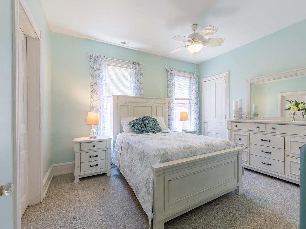 627 Hughes Street - 8 Beds/4 Baths - Whole House | Photo 25