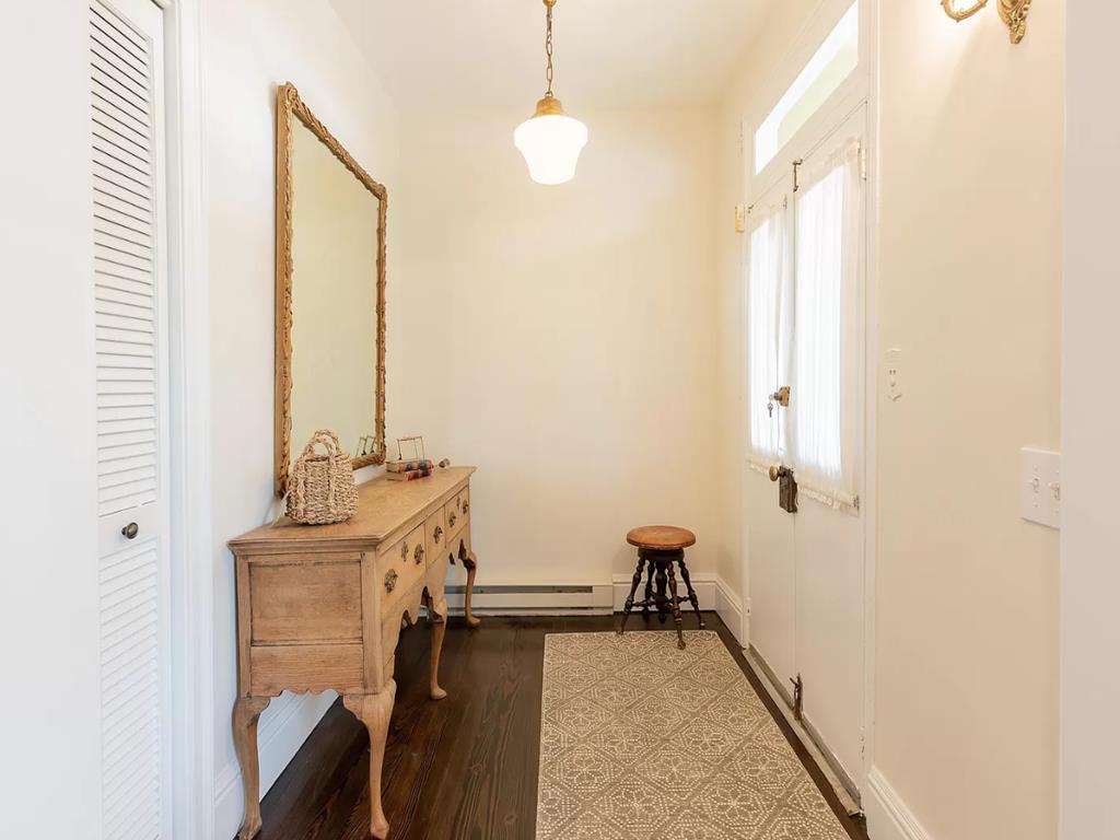 678 Washington Street | Photo 3