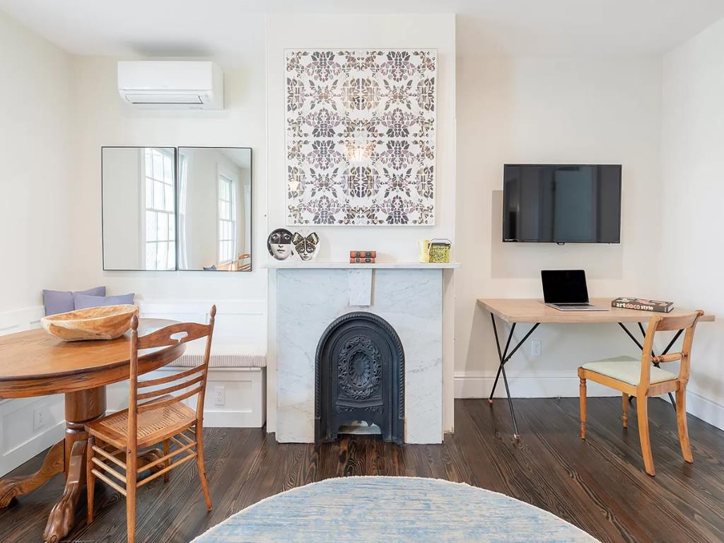 678 Washington Street | Photo 7