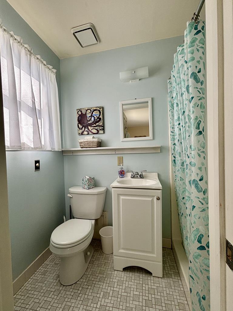 1042 Michigan | Photo 23