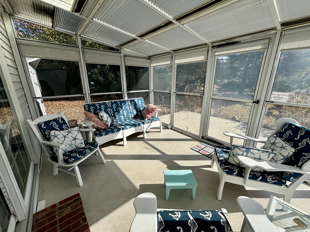 1042 Michigan | Photo 30