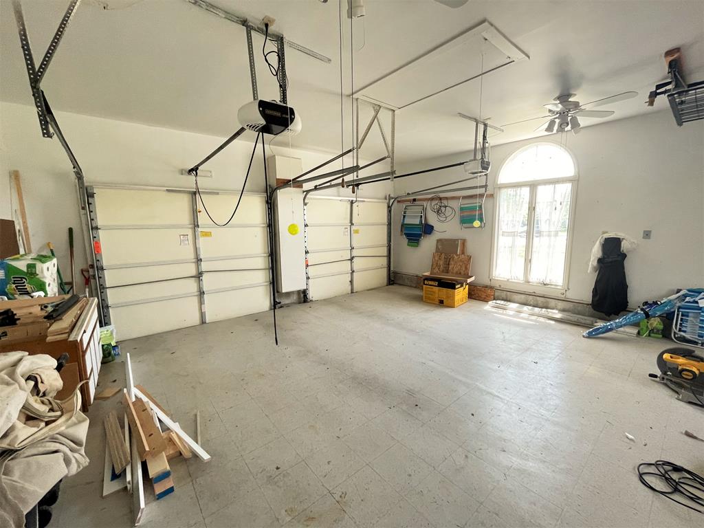 1042 Michigan | Photo 33