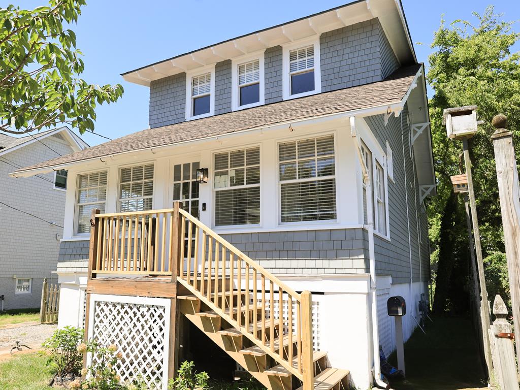 Bright & Airy Fernweh Cottage - Newly Remodeled! | Photo 3