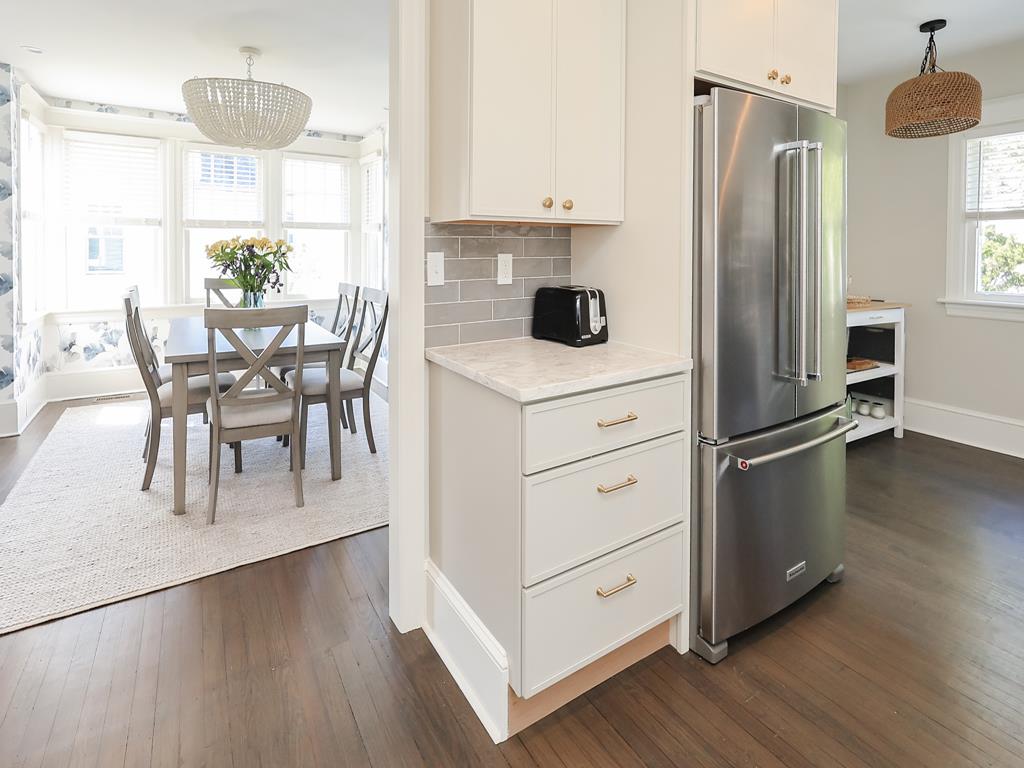 Bright & Airy Fernweh Cottage - Newly Remodeled! | Photo 13