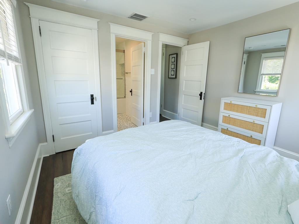 Bright & Airy Fernweh Cottage - Newly Remodeled! | Photo 20