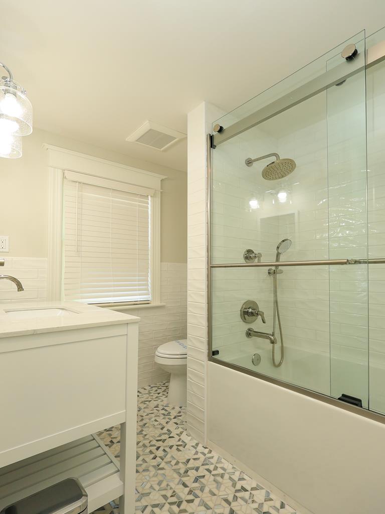 Bright & Airy Fernweh Cottage - Newly Remodeled! | Photo 21