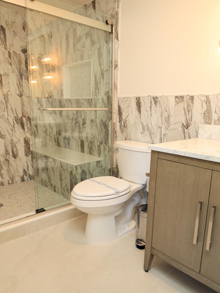 Bright & Airy Fernweh Cottage - Newly Remodeled! | Photo 23