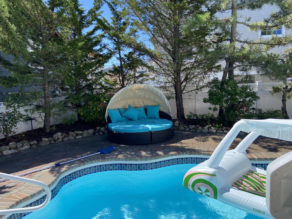 4 E. 23rd Street, Spray Beach (Ocean Side)